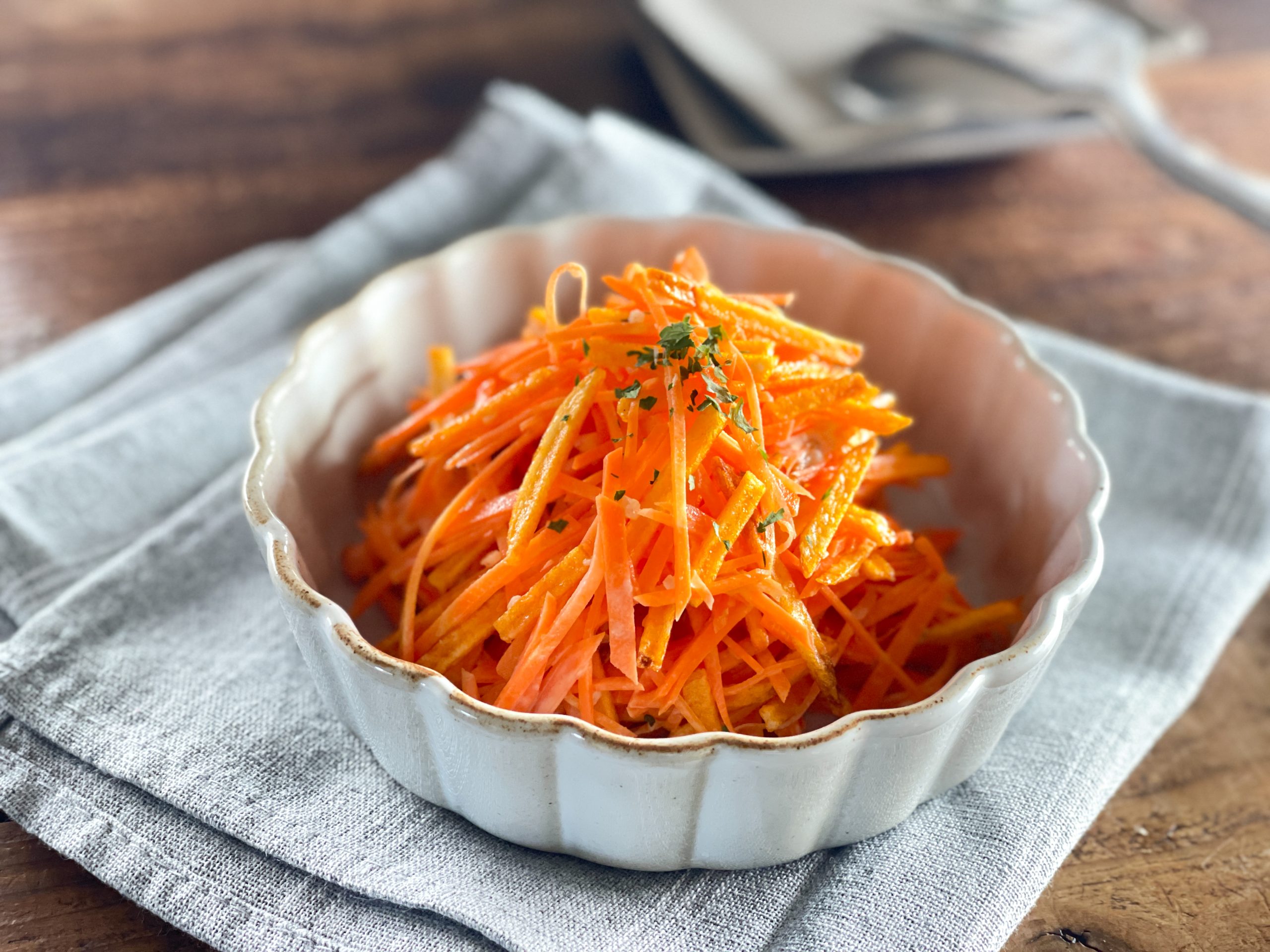 【5分で完成】旦那が絶賛！カラムーチョで「無限にんじんサラダ」の再現レシピ