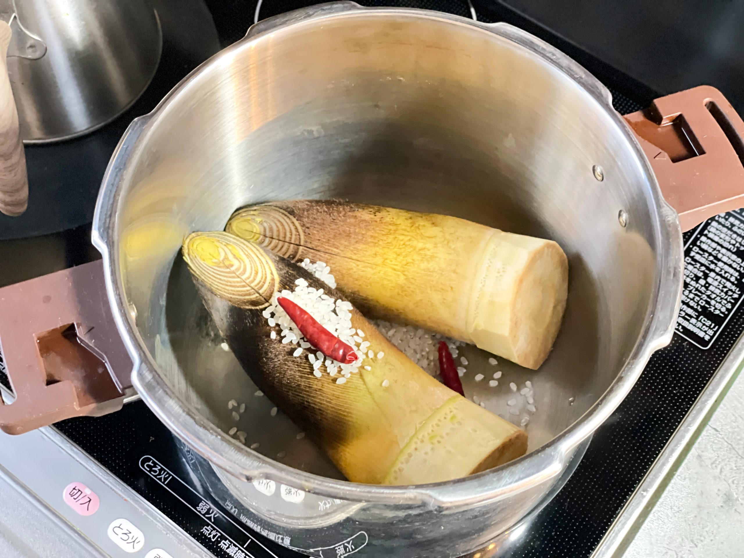 筍を圧力鍋で茹でる方法